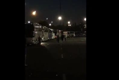  Стотици туристи блокирани в автобуси и коли на „Капитан Андреево”