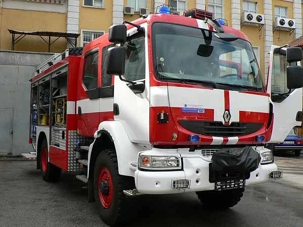 Запали се хотел в \