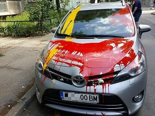  Мъж паркира пред блока си, а на сутринта остана в шок