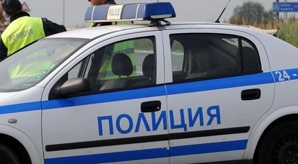 17-годишен намушка приятел с нож   