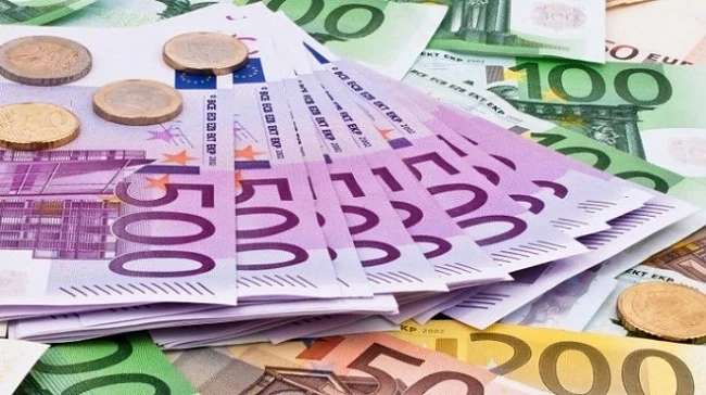 Ако приемем еврото, изплащаме целия си държавен дълг