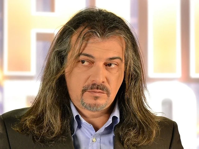 Халваджиян защити Вежди