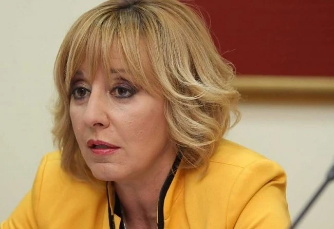 Мая Манолова подгони екотаксите за автомобили