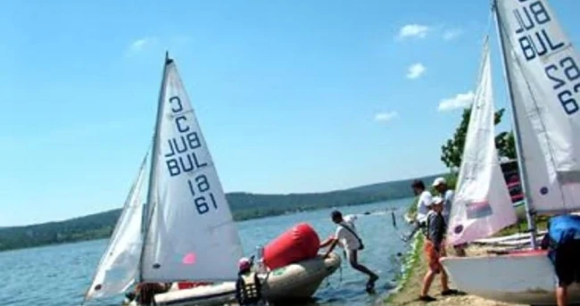  50 яхти стартираха във Варна