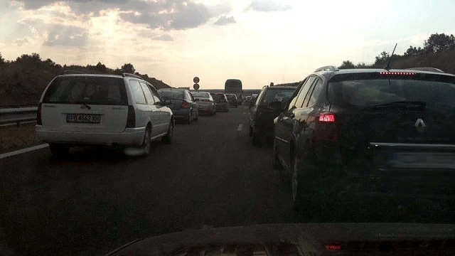 Турски гастарбайтери блокираха АМ \