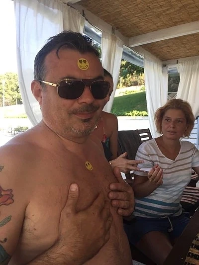Иван Ласкин стана покемон, чака жени да го “убият”