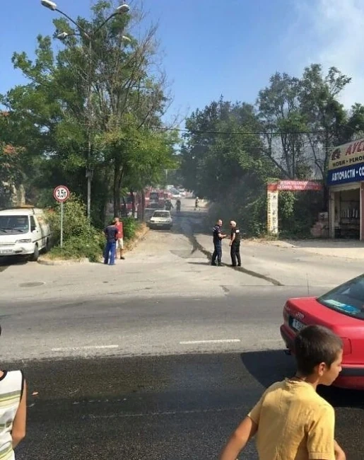 Голям пожар гори във Варна