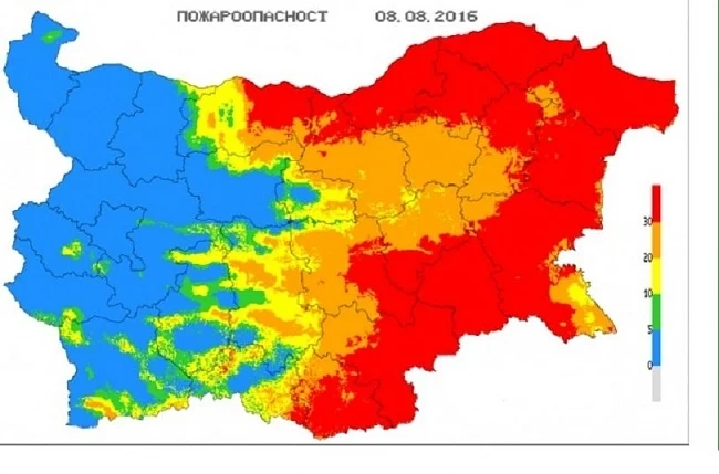 Червен индекс за пожароопасност в 14 области на страната за утре