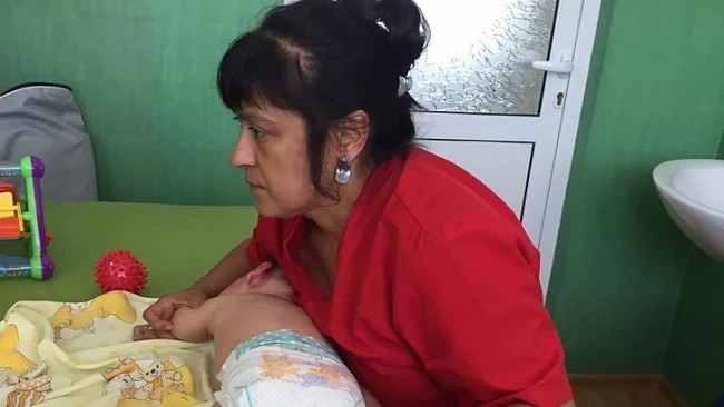 Във Варна изправят на крака деца с церебрална парализа