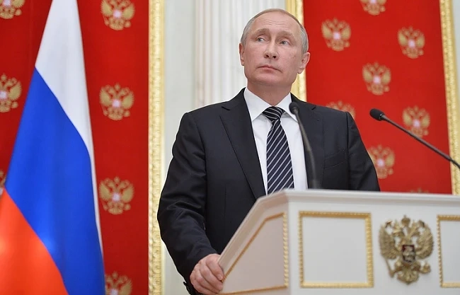 Путин вдигна войските по границата с Украйна