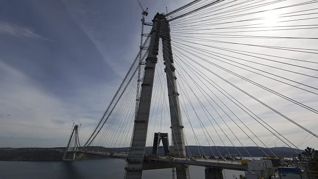 В Истанбул откриват третия мост над Босфора