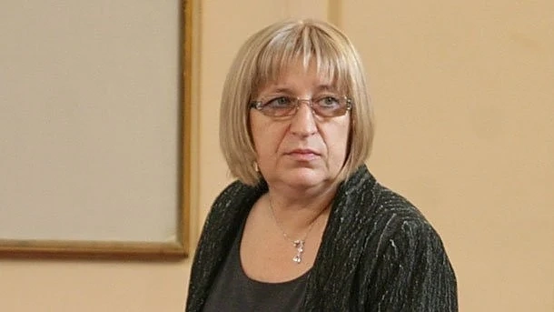 Цецка Цачева с лоша контузия