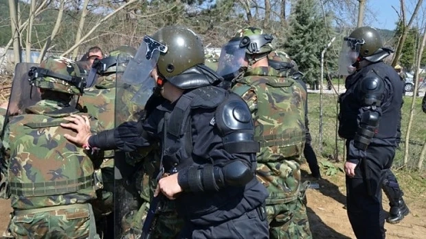 500 лева добавка за военните на границата  