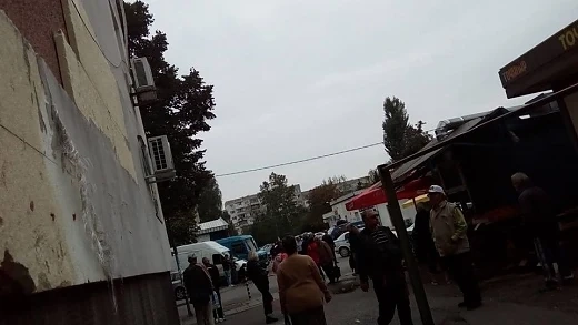  Бомбата в \