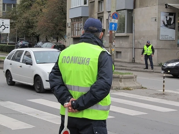 Пуснаха шофьора, блъснал майката с деца в Ямбол