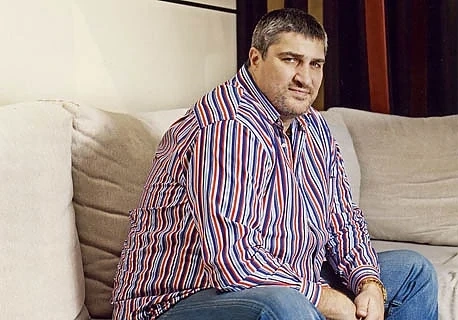 Любо Ганев става на 51  