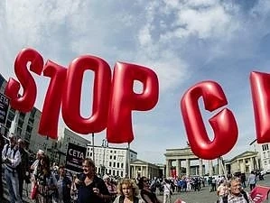 Канада ни прецака за визите 