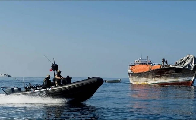 Моряци държани в плен пет години 