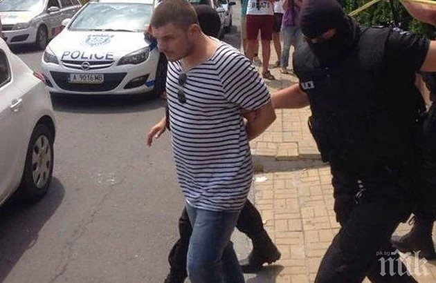 Дясната ръка на Божидар Кузманов проговаря