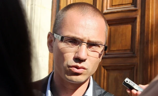 Джамбазки: Невъзможно е да управляваме с БСП и ДПС 