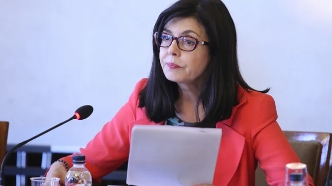 Кунева пак агитира за Цачева  