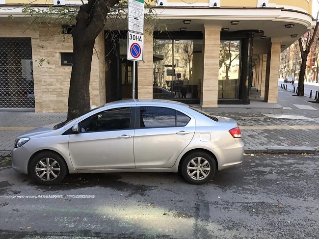 Кметът на Оборище ползва служебна кола и в неделя
