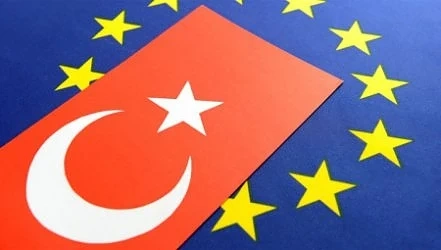 ЕП иска спиране на преговорите с Турция за еврочленство