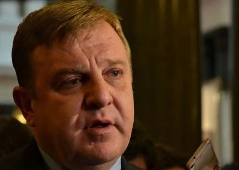 Каракачанов: За страната е по-добре да има постоянно правителство 