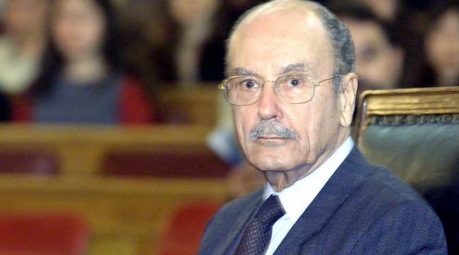 Почина бившият президент на Гърция