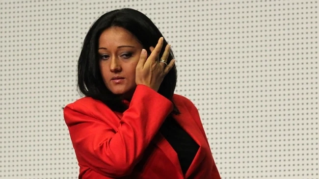 Павлова: Кметовете да не сключват нови договори за саниране  