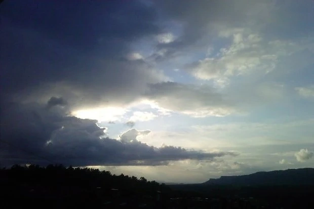 До обяд облачно време