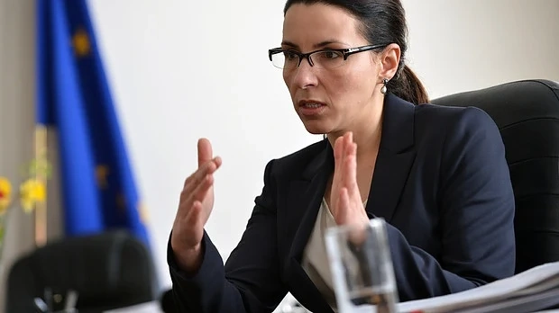 Гласят Илияна Цанова за служебен премиер