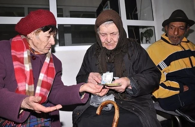 Отхвърлиха предложението за 300 лева минимална пенсия