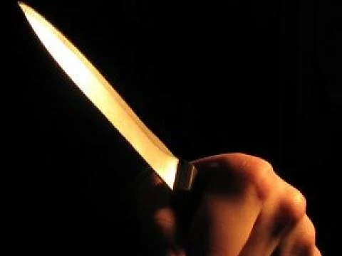 Холандец намушка с нож жена в столицата 