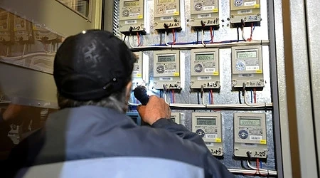 Изразходваме по-малко ток спрямо миналата година   