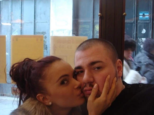 Mapия дoвeдe Гущеров дo фaлит