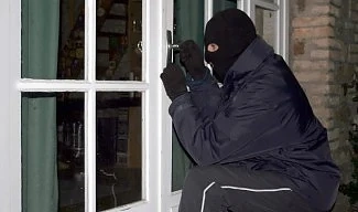Задигнаха 300 бона от дома на шеф на пловдивска болница