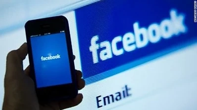 Висенето във Фейсбук по празниците ни прави нещастни