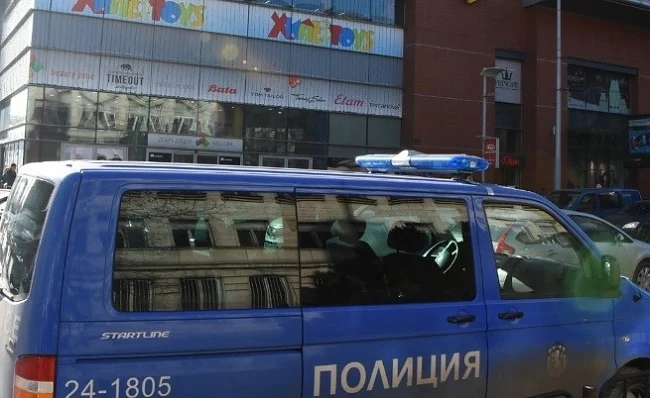 Раненият младеж в столичен мол е без опасност за живота
