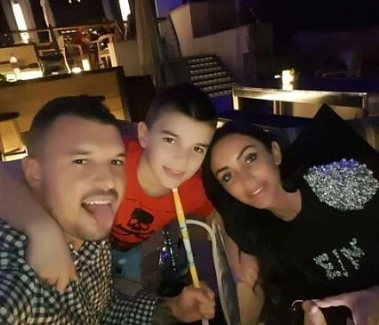 Божинов със сина си Валерко и Биляна Дол в Дубай