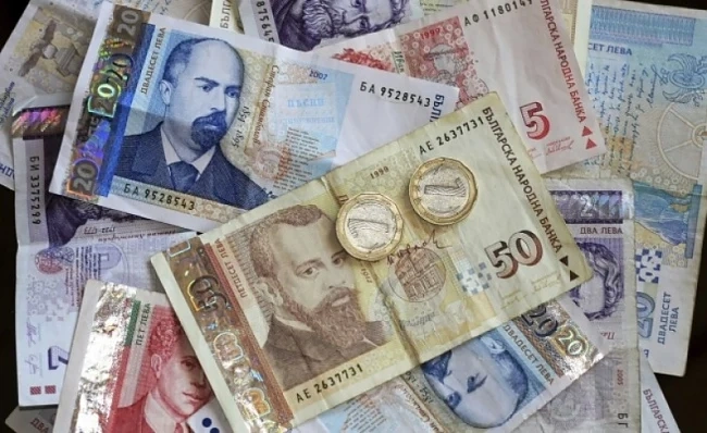 250 000 българи със запор на заплатите за ЧНГ