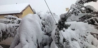 Лошото време остави три села без ток 