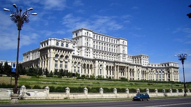 Румъния ни удари по заплати. Вече сме последни в ЕС