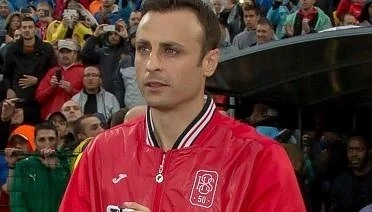 Фенове на Нюкасъл: Рафа, вземи Бербатов!