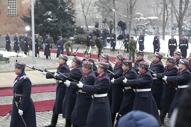 Драконовски мерки за сигурност