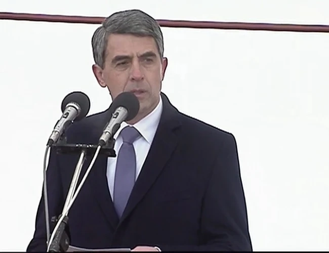 Плевнелиев: Тръгвам си с високо вдигната глава