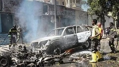 Атентатор самоубиец вряза кола бомба в хотел в Сомалия