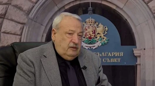 Първи провал на Герджиков. Взе за медиен съветник ченге от ДСБ