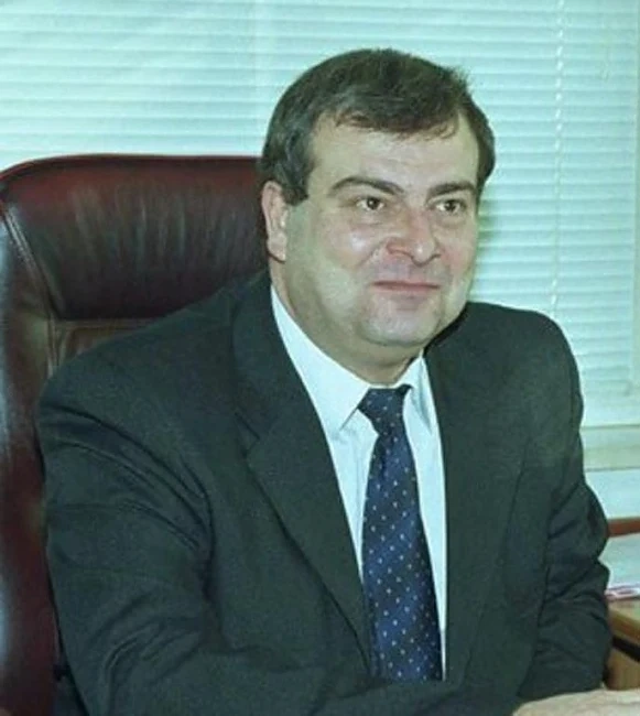Д-р Димитър Петров заема поста подуправител на здравната каса