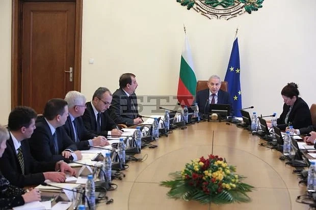 Вторият ешелон на служебното правителство е съставено от БСП